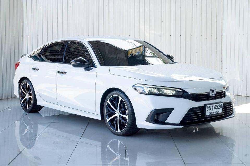HONDA CIVIC 2.0 e:HEV RS ปี 2022 สีขาว โฉม FE ปี21-ปัจจุบัน
