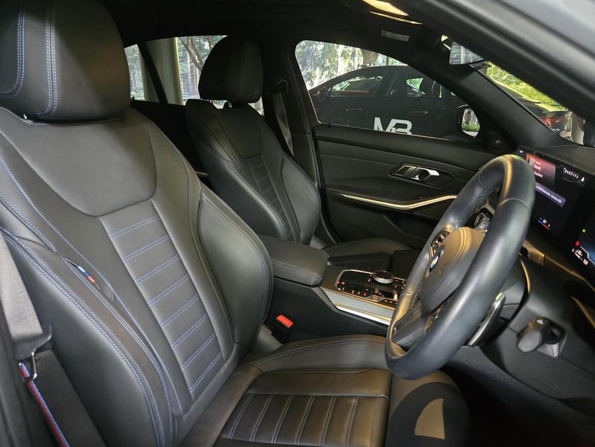2024 BMW 330e plug-in hybrid วิ่งน้อย 14,000 กม. มือเดียว สภาพใหม่ รถสวยมาก เจ้าของขายเอง 10