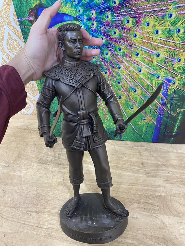 พระนเรศวรมหาราช องค์ยืน รุ่นชินราชาเสนารักษ์ ขนาดสูง18นิ้ว ปี2562