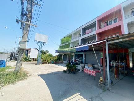ขายอาคารพาณิชย์ พานทองนคร บ้านเก่า ชลบุรี เนื้อที่ 29 ตร.ว ทำเลค้าขาย ติดถนน 2