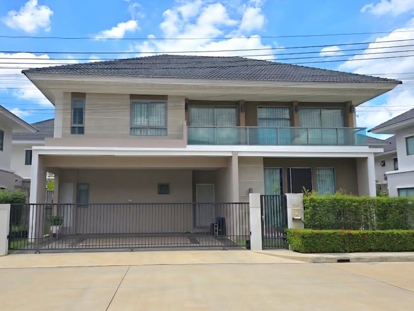 Luxury detached house for rent in Perfect Place Rama 9 - Krungthep Kreetha 2