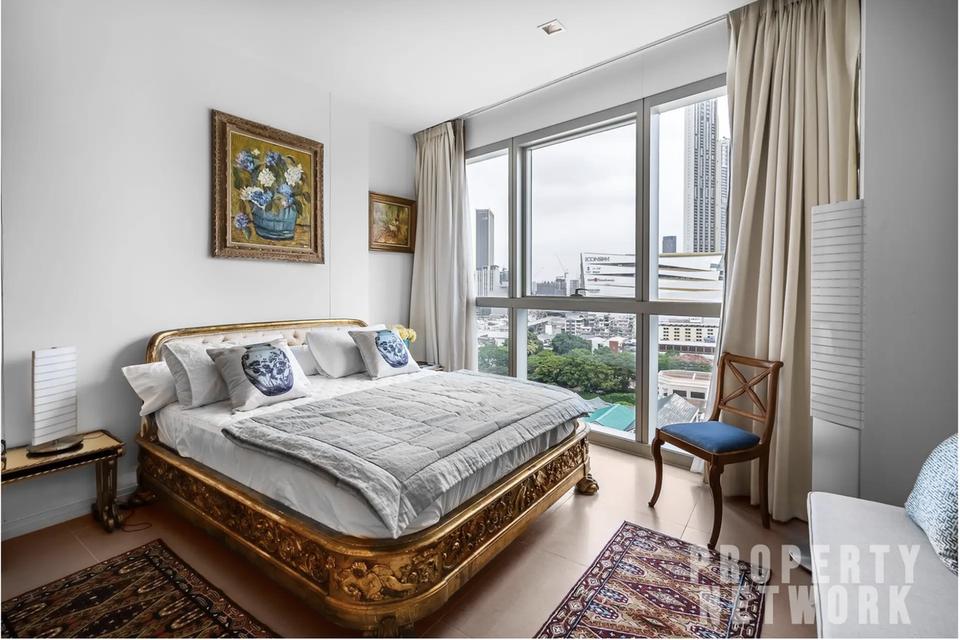 4-BR Condo at The River Condominium near BTS Saphan Taksin 2