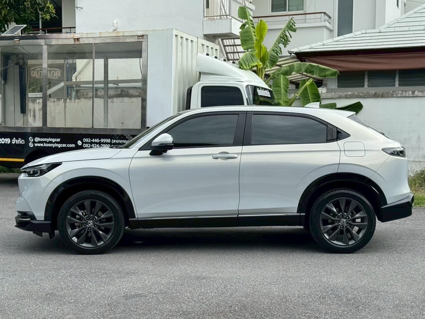 HONDA HRV Wagon 4dr e:HEV RS E-CVT FWD 1.5i (Hybrid) Y22 สีขาว