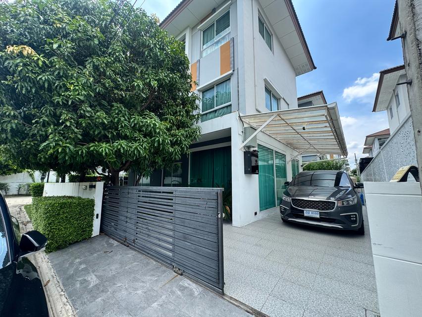 🏡 บ้านหรูหน้าสวน พร้อมอยู่ บิวท์อินทั้งหลัง ทำเลศักยภาพ 📍โครงการ คาซ่า แกรนด์ สุขาภิบาล 5 ติดถนนใหญ่ ระหว่างซอยสายไหม 79 และ 81 บ้านเดี่ยว 3 ชั้น 3