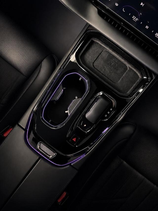 ZEEKR 009 FLAGSHIP 6-Seaters Dual Motors AWD 2025 รูปที่ 7
