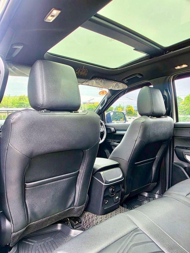 Ford Everest Titanium+ 2.0 Bi-Turbo 2WD สีขาว ปี 2023 ไมล์ 30,000กม. 11