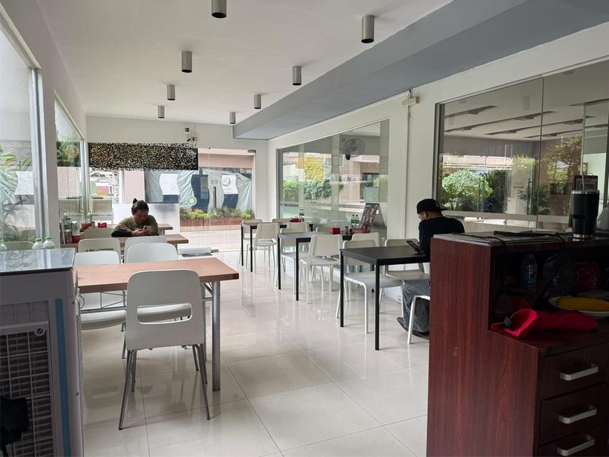 เซ้งร้านอาหาร ทำเลทองใจกลางเมืองปากซอยอ่อนนุช 19 พื้นที่ 65 ตรม. ส่วนครัวแยก อุปกรณ์ครบ มีที่จอดรถ 5