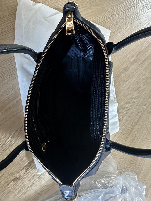 ขายกระเป๋า prada