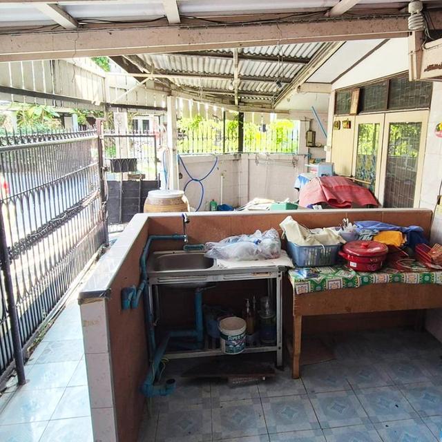 ขายถูก บ้านเดี่ยว44ตรว. ม.โชคชัย ซ.ลาดพร้าว96 ขายตามสภาพ เหมาะซื้อไปรีโนเวท 2