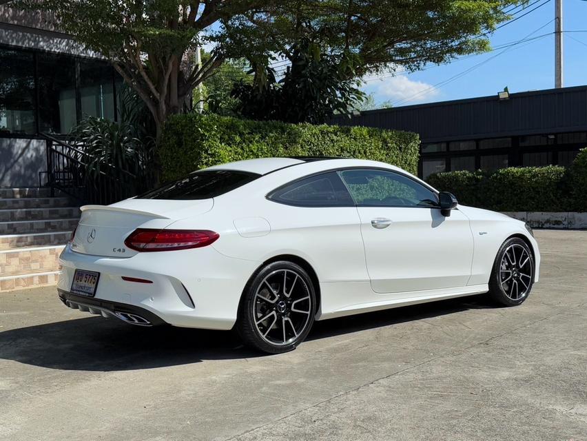 2018 BENZ C43 COUPE รถมือเดียวออกป้ายแดง วิ่งน้อยเพียง 4X,XXX กม สภาพป้ายแดง ไม่เคยมีอุบัติเหตุครับ 3