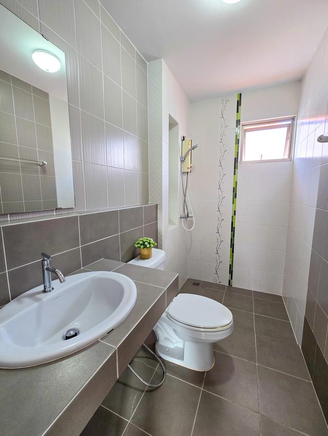 ให้เช่า บ้านเดี่ยว 2 ชั้น หมู่บ้าน เฮ้าส์ ออฟ เดอะ คานารี่ – สวนเสือศรีราชา บ้านสวย เฟอร์นิเจอร์บิ้วอิน พร้อมเครื่องใช้ไฟฟ้าครบ จอดรถได้ 2 คัน พร้อมเข 17