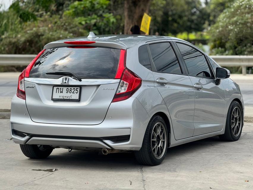 HONDA NEW JAZZ GK 1.5 S Y2018 สีเทาออโต้