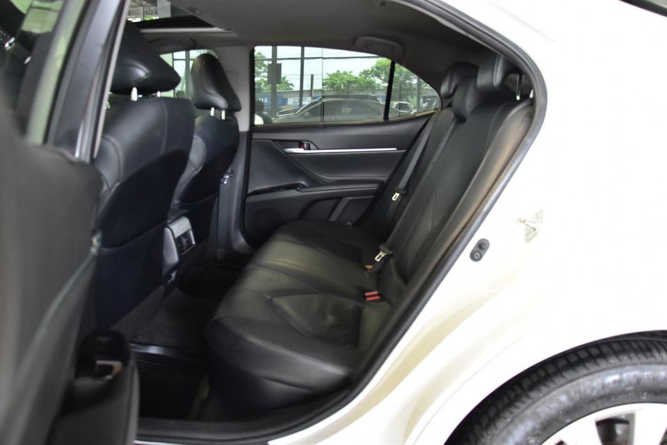 รหัสรถ TKG8708 TOYOTA CAMRY 2.5 HYBRID ปี 2021 10