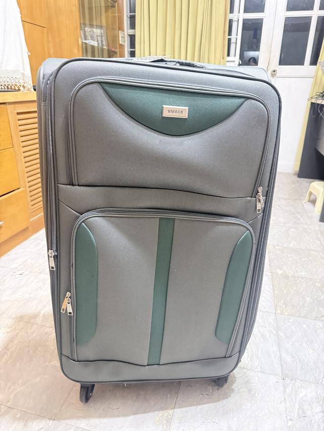 กระเป๋าเดินทางล้อเลื่อน 32 นิ้ว มือ 1 ยังไม่ผ่านการใช้งาน