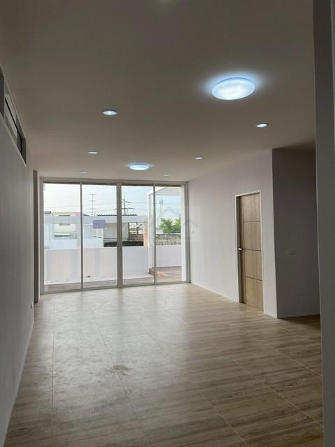 ให้เช่าโฮมออฟฟิศ 4 ชั้น 900 ตร.ม. ซอยอ่อนนุช 70-1 ใกล้รถไฟฟ้าสถานีศรีนุช 2