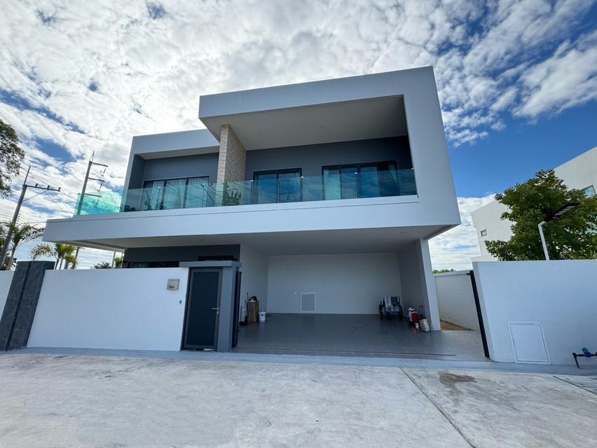 ให้เช่าพลูวิลล่า สไตล์ โมเดิร์น 120,000 ทุ่งกลม 1