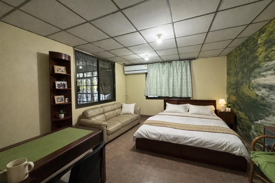 บ้านเสนานิเวศน์ 1 ซอย ประเสริฐมนูกิจ 18 ถนนเกษตร-นวมินทร์ แขวงจรเข้บัว เขตลาดพร้าว กรุงเทพมหานคร 19