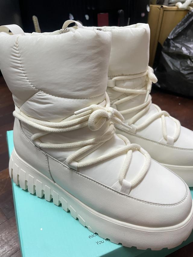 Niseko Boots รองเท้าบูทมือ2 ยังไม่ได้ใส่สักครั้งสภาพดีรอยไม่มี อยากเอาออกจากบ้านเฉยๆเกะกะ รูปย่อยที่ 4