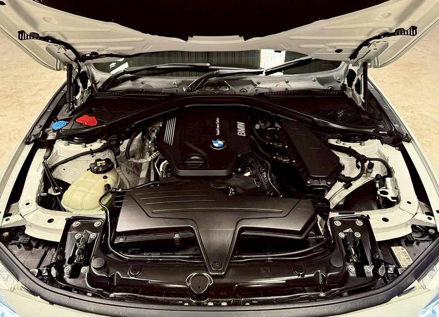BMW 320d Sport(F30) M sport ปี 2017 13