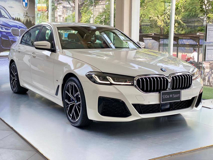 BMW 530e m sport LCI ปี 202 2