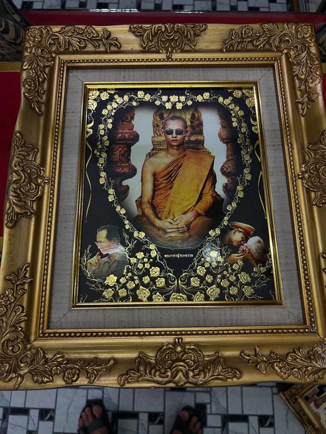 ภาพรัชกาลที่ 9 พร้อมกรอบไม้ 6