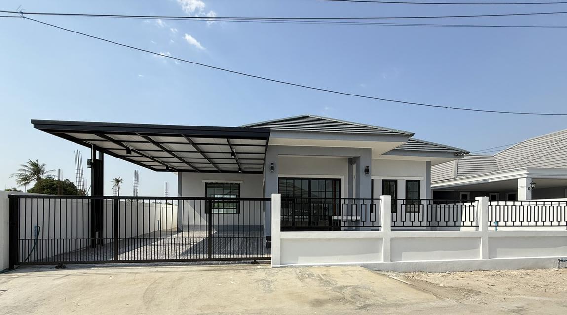 ขายบ้านเดี่ยวมือ 1 พร้อมอยู่ พานทอง 1