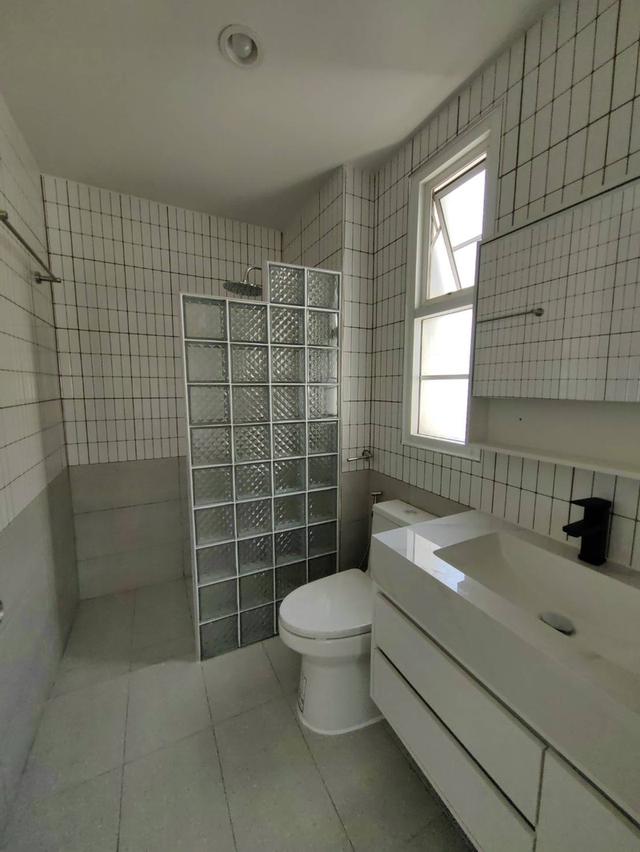 ให้เช่าโฮมออฟฟิศ 4 ชั้น Plus Park Avenue  ลาซาล-ศรีนครินทร์  สิ่งแวดล้อมดี ใกล้ BTSแบริ่ง และMRTศรีลาซาล 11