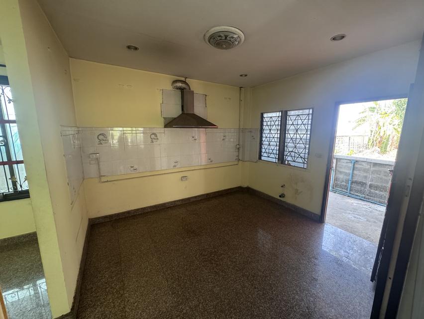 ขายบ้านเดี่ยว 2ชั้น พื้นที่เยอะ ราคาถูก 10