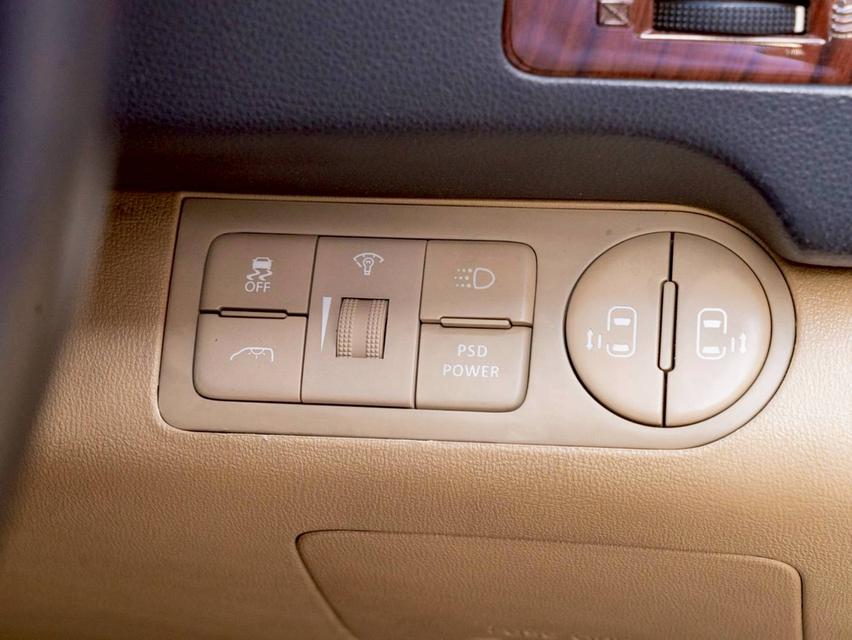 Hyundai H1 Grand Starex VIP ปี 2016 ประกันเครื่องเกียร์3ปี 30,000 km. 18