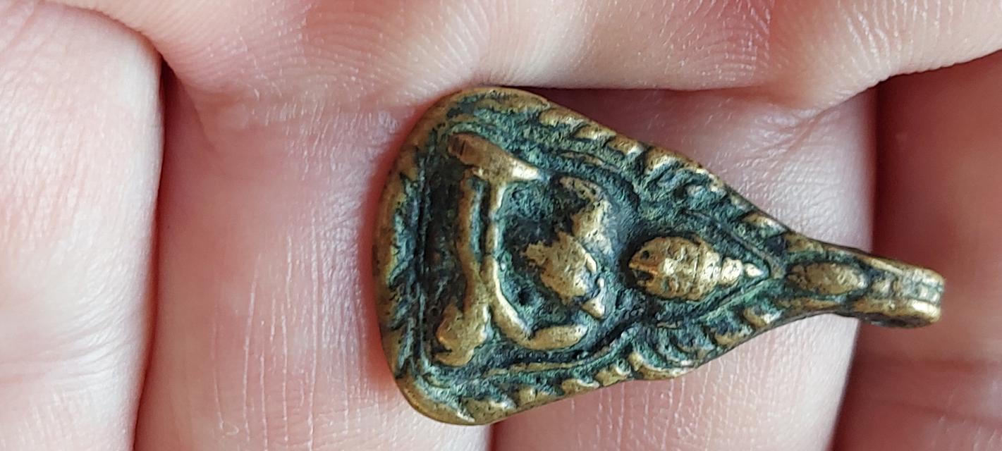 เหรียญจอบเล็กหลวงพ่อเพชร พิจิตร รูปที่ 8