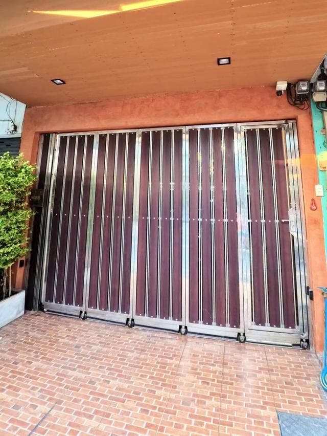 ขายอาคารพาณิชย์ 4 ชั้น พระราม3 ใกล้ รร. King's College ตกแต่งพร้อมอยู่ 3