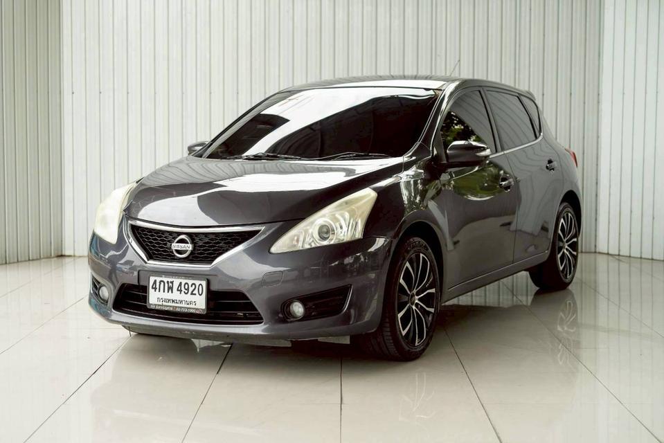 NISSAN PULSAR 1.8 V ปี 2013 สีเทา โฉม ปี12-ปัจจุบัน