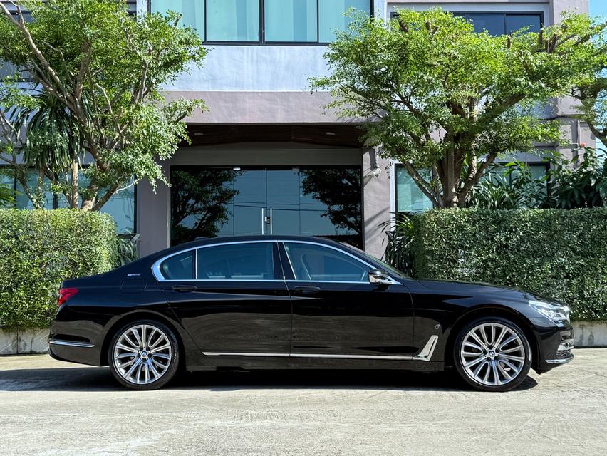 2019 BMW SERIES 7 PURE EXCELLENCE รถมือเดียวออกป้ายแดง รถวิ่งน้อย เข้าศูนย์ตามระยะ รถไม่เคยมีอุบัติเหตุครับ 2