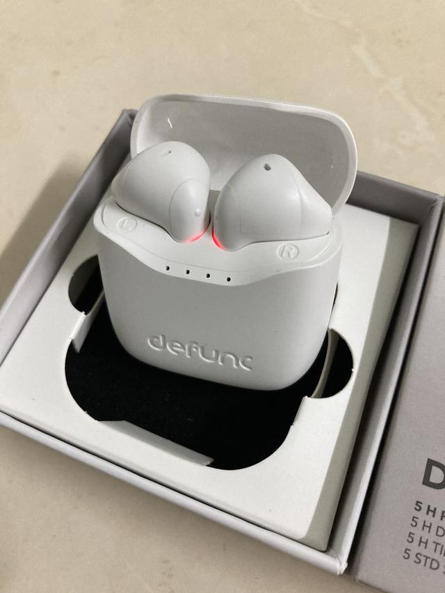 Defunc True Lite ขาว 2