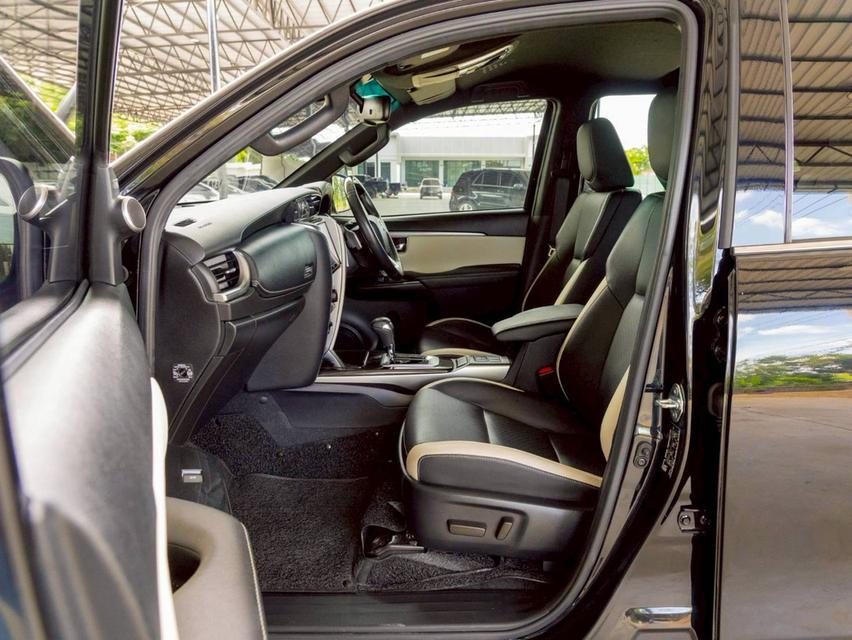 Toyota Fortuner 2.8 Legender 4WD ปี 2023 14