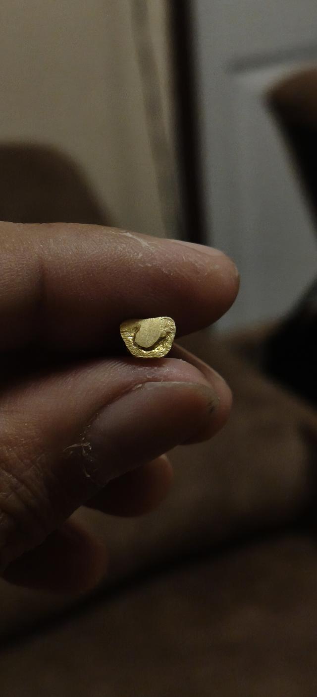 เหรียญหล่อหลวงปู่ทวด หัวไม้ขีด ทองคำ รูปที่ 3