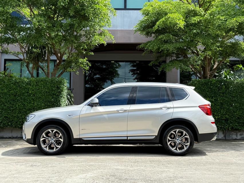 2016 BMW X3 LCI รถมือเดียวออกป้ายแดง รถวิ่งน้อย เข้าศูนย์ทุกระยะ ไม่เคยมีอุบัติเหตุครับ 5