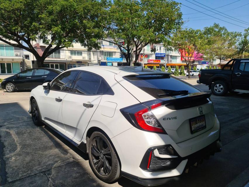 Honda Civic Hatchback 1.5 VTEC TURBO RS รถบ้าน ผู้หญิงขับ สภาพสวย ไม่เคยชน เข้าศูนย์ฯเช็คสภาพตลอด 4