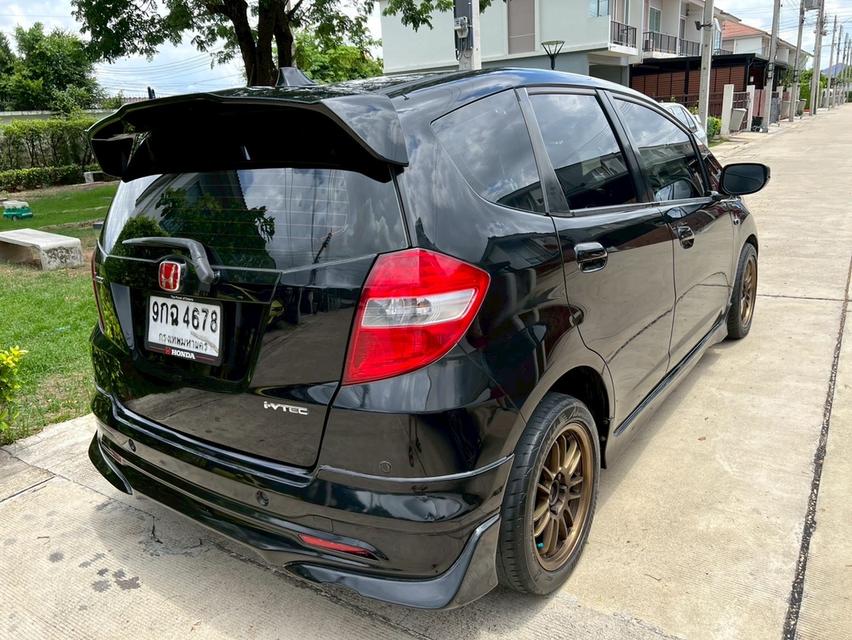 #เทรนด์วันนี้้ Honda Jazz GE 1.5V ปีจด 2014🚩ราคา 169,000บาท ขายสดเกียร์ออโต้ เครื่องเบนซิน 1500 CC รถสวยสีดำเงาๆ จัดทรงล้อแม็กขอบ15 รูปที่ 6