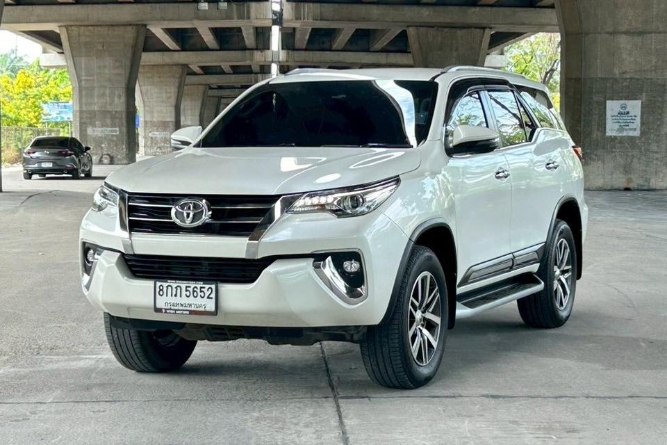 🔥 เครดิตดี ฟรีดาวน์  Toyota Fortuner 2.4 V 4WD AT ปี 2019 รูปที่ 2