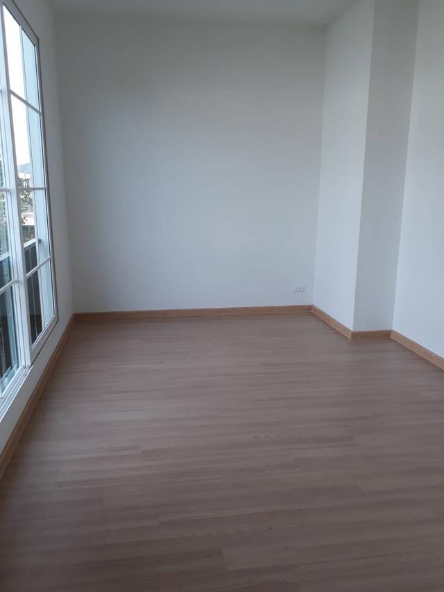 🌟 ขายทาวน์โฮม 2 ชั้น หมู่บ้านคาซ่า วอเตอร์ไซด์ พระราม 5 (Q House) 🌟  📌 บนที่ดิน 18 ตร.ว. ราคาเพียง 3,850,000 บาท  7