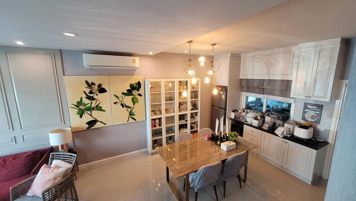 ขายบ้านทาวน์โฮมบิวอินทั้งหลังทุกห้อง หมู่บ้านเปี่ยมสุข-เอสเกต2 บางบัวทอง ใกล้รถไฟฟ้าคลองบางไผ่เพียง 5 กม. เจ้าของขายเองราคา3.9 ล้านบาท  โทร06-34422953 9