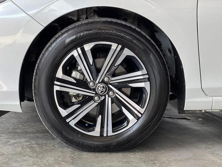 TOYOTA YARIS ATIV 1.2 PREMIUM 2023 17