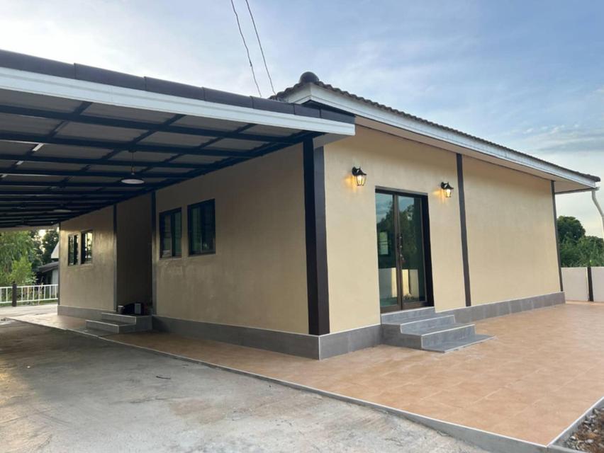 บ้านพร้อมที่ดิน จ.ระยอง ต.เพ อ.เมืองระยอง เนื้อที่101ตรว 8