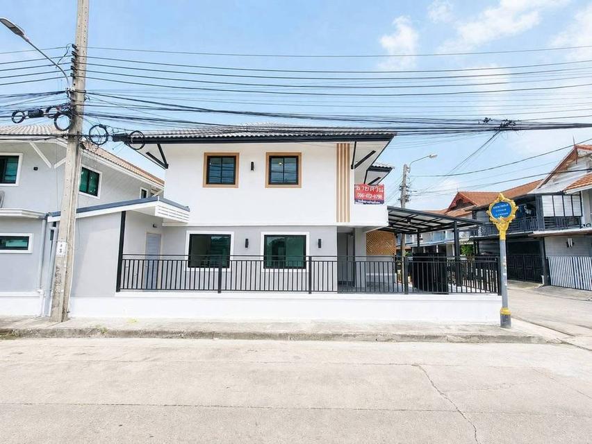 หมู่บ้านพฤกษา3  ถนนวัดลาดปลาดุก บางบัวทอง ทาวน์เฮาส์ 2 ชั้น  หลังมุม ตกแต่งใหม่พร้อมอยู่ มีพื้นที่ด้านข้าง โปร่ง โล่ง รับลมดี บรรยากาศดี 19