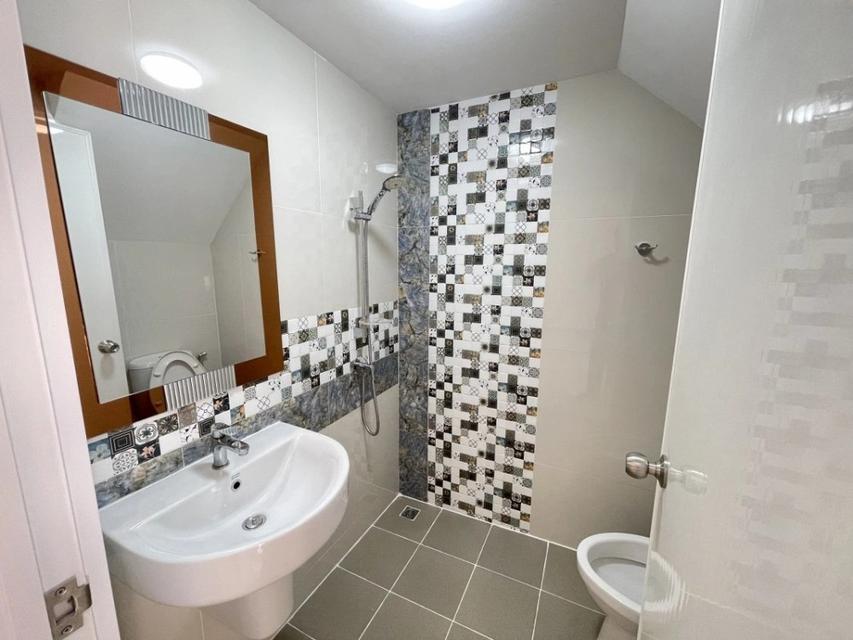 ขายทาวน์เฮ้าส์มือสองนนทบุรี โครงการ โกลเด้นทาวน์ รัตนาธิเบศร์-สถานีรถไฟฟ้าไทรม้า (Golden Town Rattanathibet-Saima Station) เนื้อที่ 21.2 ตร.ว. 8