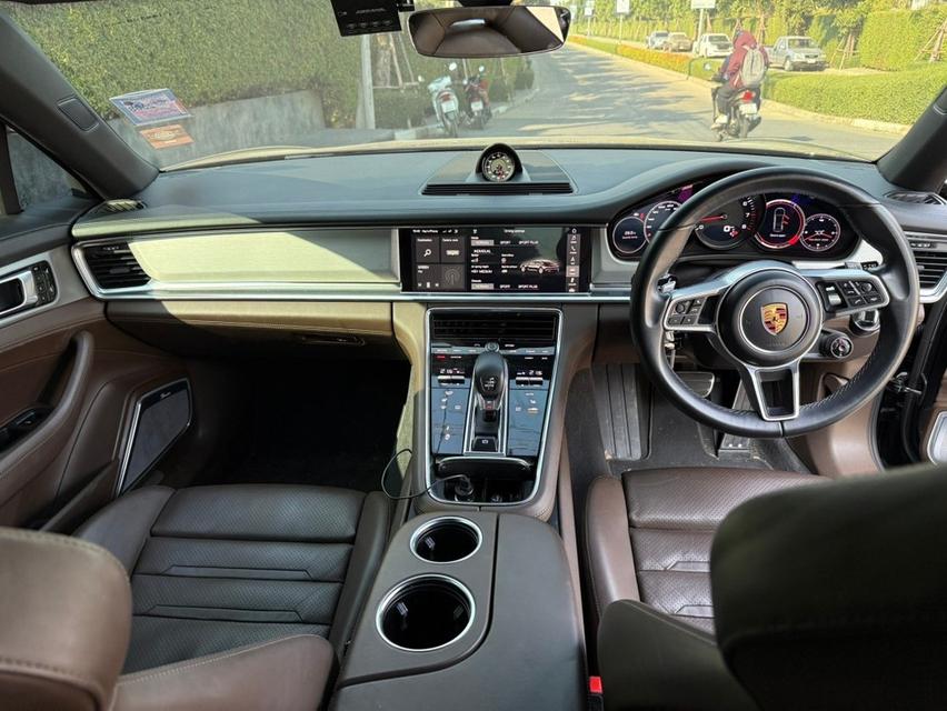 Porsche Panamera 4S เครื่องยนต์เบนซินล้วน ปี 2017 8