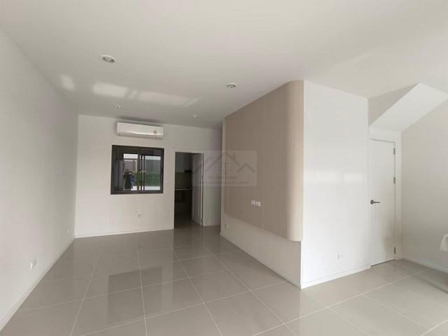 ให้เช่าทาวน์โฮม 3 ชั้น โครงการใหม่ เฌอคูน สุขุมวิท 77 Cherkoon Sukhumvit 77 เพียง 5 นาที MRT สถานีศรีนครินทร์ 38 3