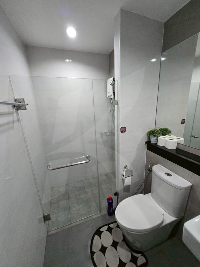 🏢✨ ให้เช่าคอนโดมิเนียม เฟอร์ครบ พร้อมอยู่ มีคลับเฮ้าส์ สระว่ายน้ำ และระบบรักษาความปลอดภัย 24 ชม. 14