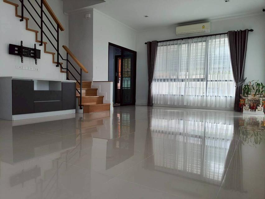 บ้านแฝด ศุภาลัยเอสเซ้นส์ ลาดพร้าว 107 16